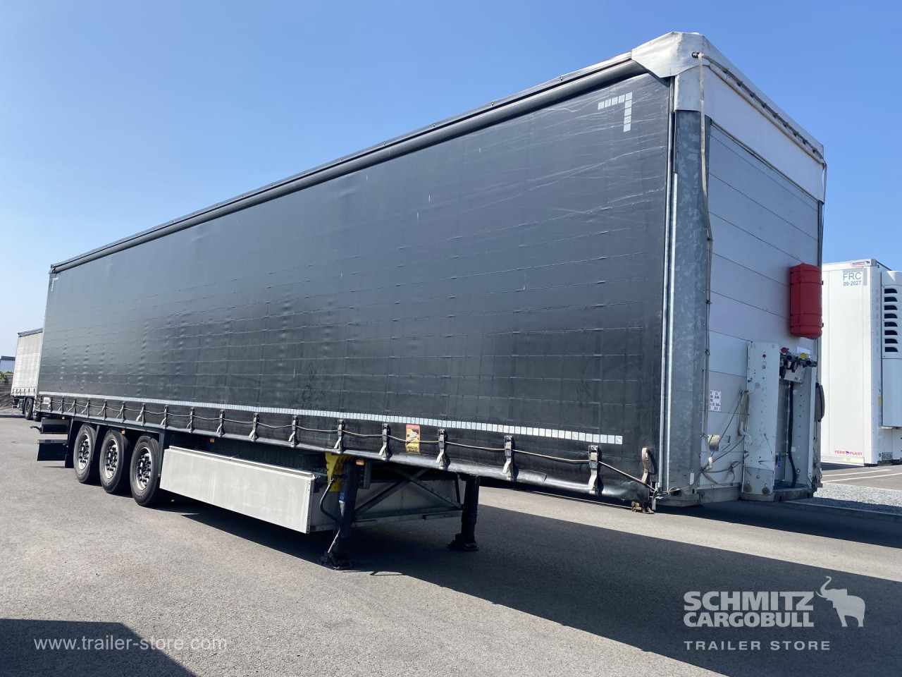 SCHMITZ Curtainsider Standard - Брезентово полуремарке: снимка 1 SCHMITZ Curtainsider Standard - Брезентово полуремарке: снимка 1