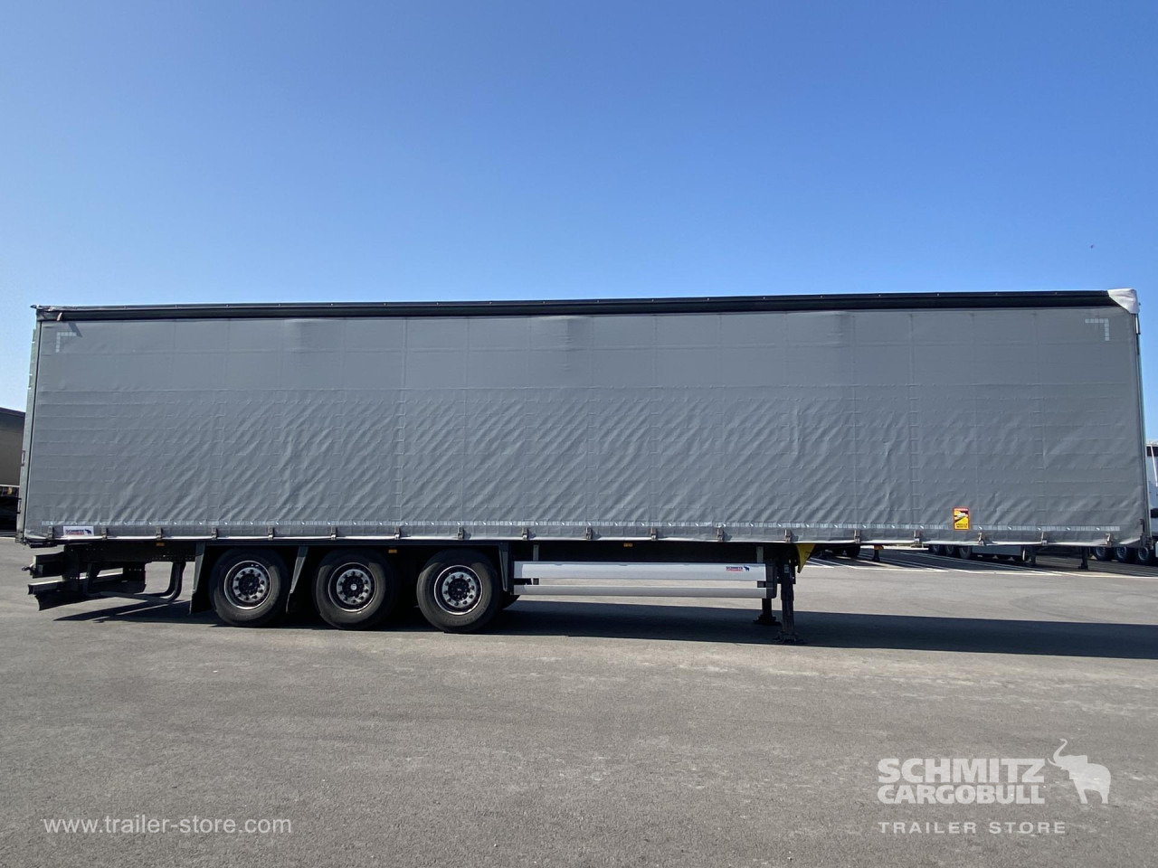 SCHMITZ Curtainsider Standard - Брезентово полуремарке: снимка 2 SCHMITZ Curtainsider Standard - Брезентово полуремарке: снимка 2
