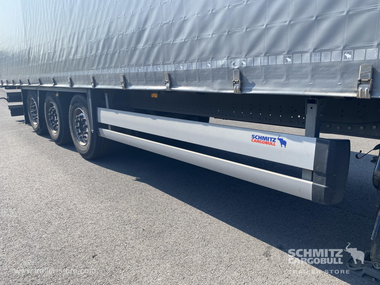 SCHMITZ Curtainsider Standard - Брезентово полуремарке: снимка 3 SCHMITZ Curtainsider Standard - Брезентово полуремарке: снимка 3