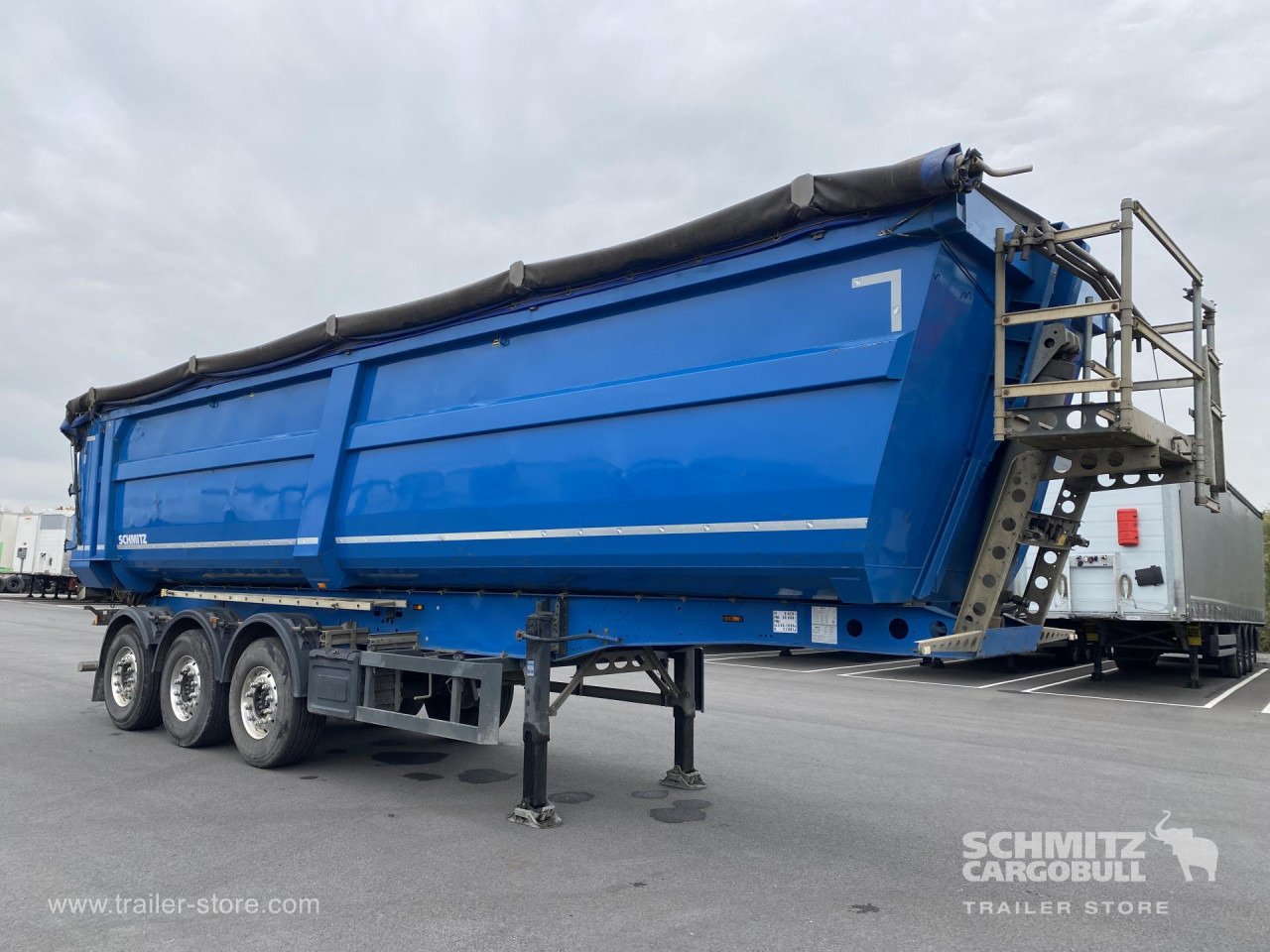 SCHMITZ Tipper Steel half pipe body 46m³ - Самосвал полуремарке: снимка 1 SCHMITZ Tipper Steel half pipe body 46m³ - Самосвал полуремарке: снимка 1