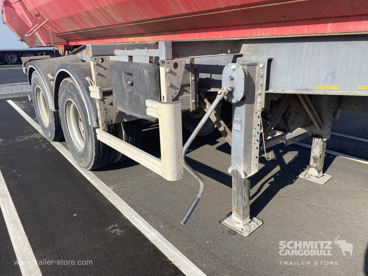 Tipper Steel half pipe body 91m³ - Самосвал полуремарке: снимка 2 Tipper Steel half pipe body 91m³ - Самосвал полуремарке: снимка 2