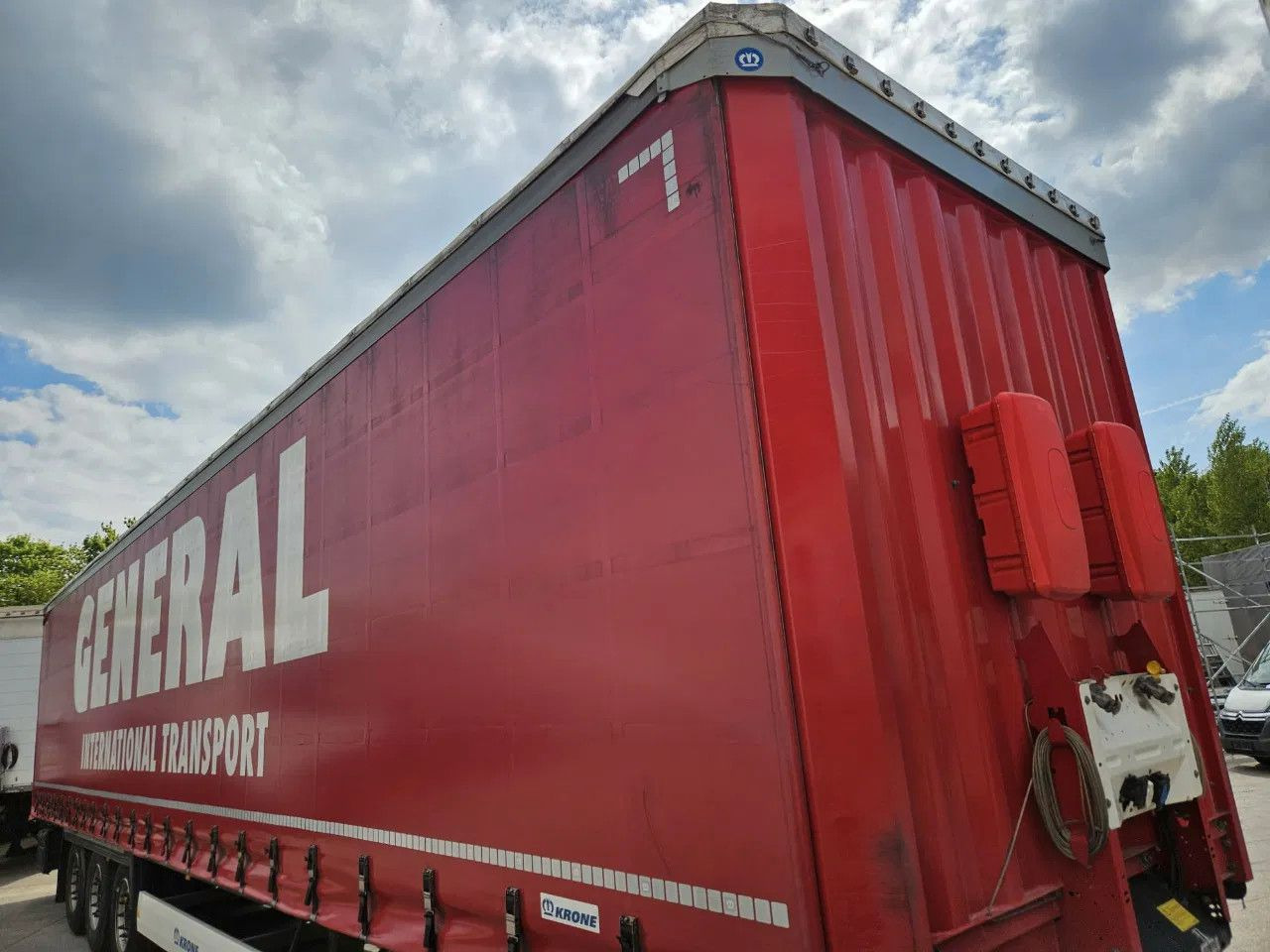Krone SD XL Code, Lifting Axle A - Брезентово полуремарке: снимка 2 Krone SD XL Code, Lifting Axle A - Брезентово полуремарке: снимка 2