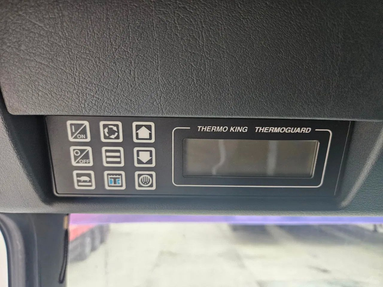 Рефрижератор камион MAN TGS 26.440 Tandem Euro5 Thermo King TS-500e: снимка 16