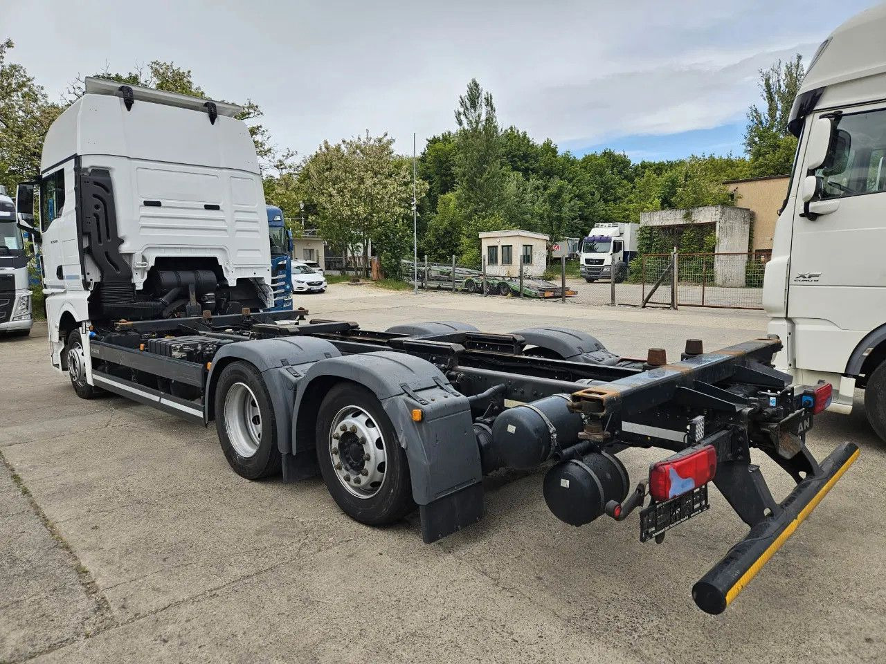 MAN TGX 26.470 XXL BDF 6x2 2 units, NAVI, Lift Axle - Контейнеровоз/ Сменна каросерия камион: снимка 5 MAN TGX 26.470 XXL BDF 6x2 2 units, NAVI, Lift Axle - Контейнеровоз/ Сменна каросерия камион: снимка 5