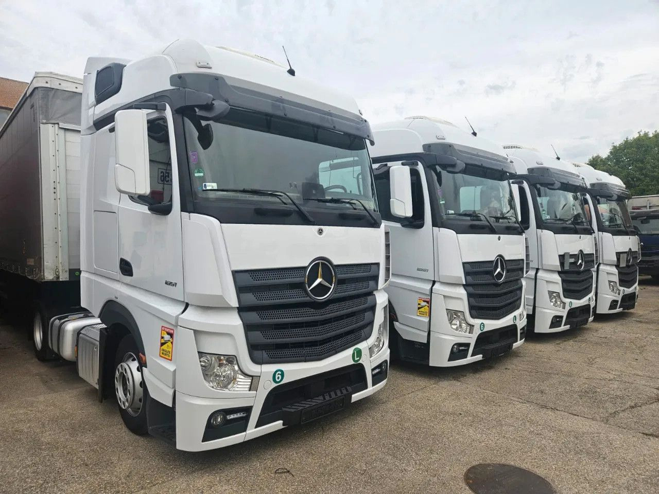 Mercedes-Benz Actros 1851 Mega, BigSpace, Standklima, 4 units - Влекач: снимка 5 Mercedes-Benz Actros 1851 Mega, BigSpace, Standklima, 4 units - Влекач: снимка 5