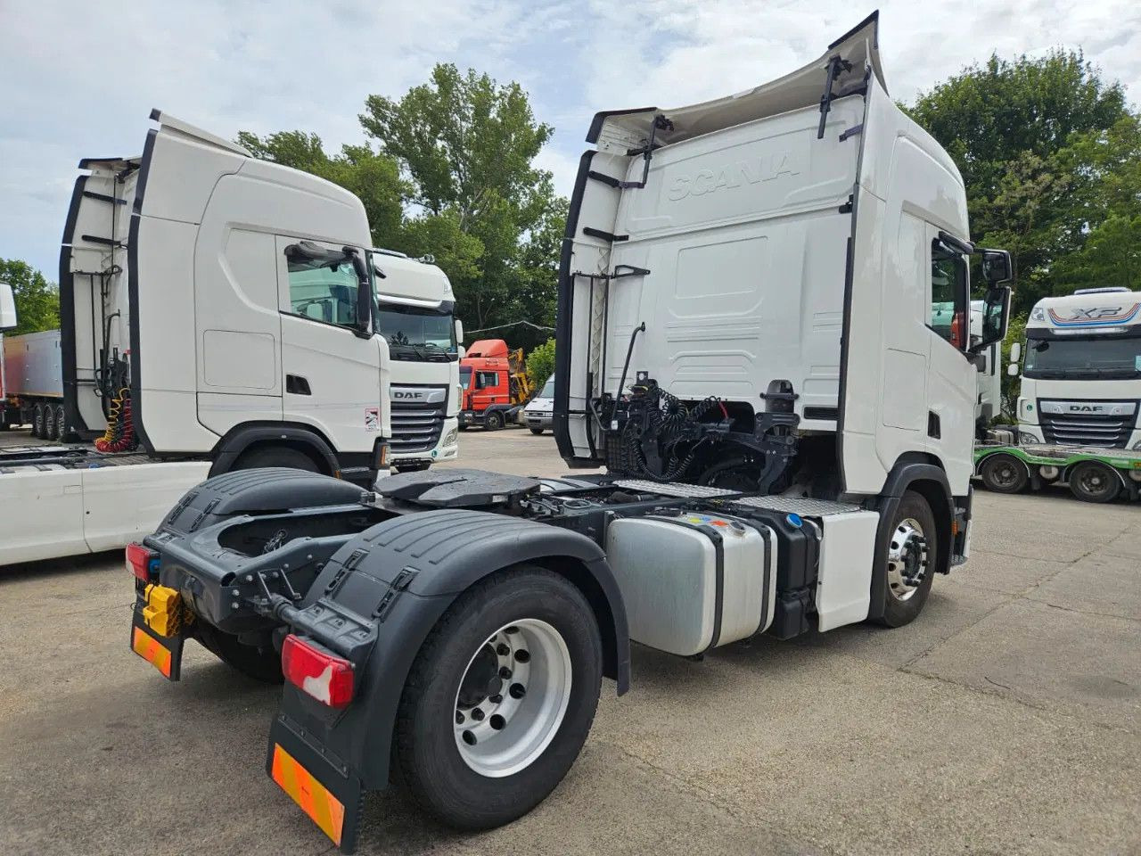 Scania R450 Alloy wheels, Stand Klima, Navi, 2 units - Влекач: снимка 4 Scania R450 Alloy wheels, Stand Klima, Navi, 2 units - Влекач: снимка 4