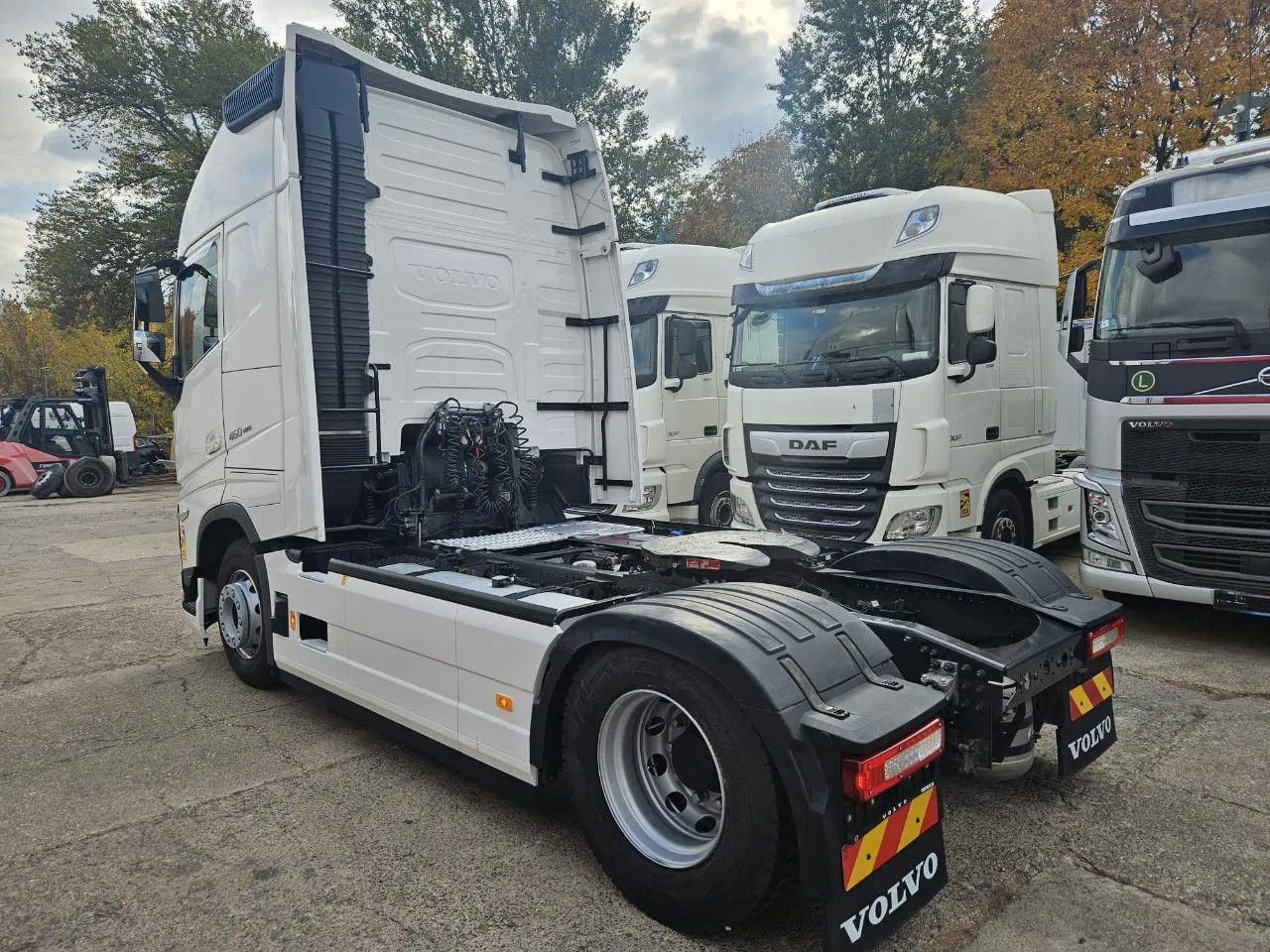 Volvo FH 460 XL, I-Park, ACC, DAS, Gen2V2 - Влекач: снимка 4 Volvo FH 460 XL, I-Park, ACC, DAS, Gen2V2 - Влекач: снимка 4