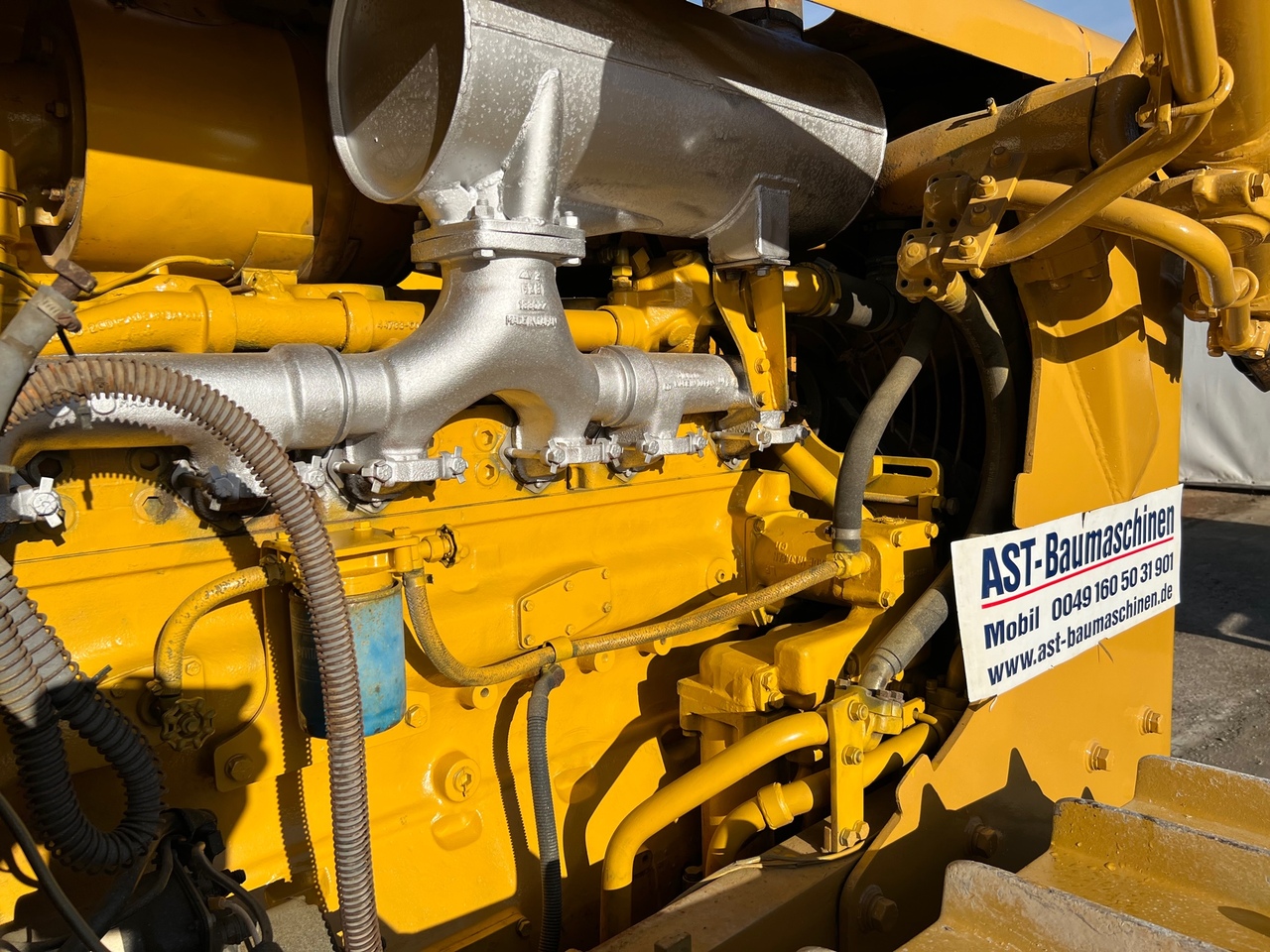 KOMATSU D65-E - Булдозер: снимка 3 KOMATSU D65-E - Булдозер: снимка 3