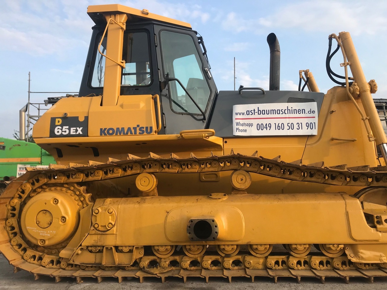 KOMATSU D65EX-12 mit Ripperventil - Булдозер: снимка 1 KOMATSU D65EX-12 mit Ripperventil - Булдозер: снимка 1