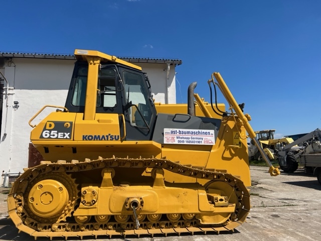 KOMATSU D65EX12 mit Ripperventil - Булдозер: снимка 1 KOMATSU D65EX12 mit Ripperventil - Булдозер: снимка 1