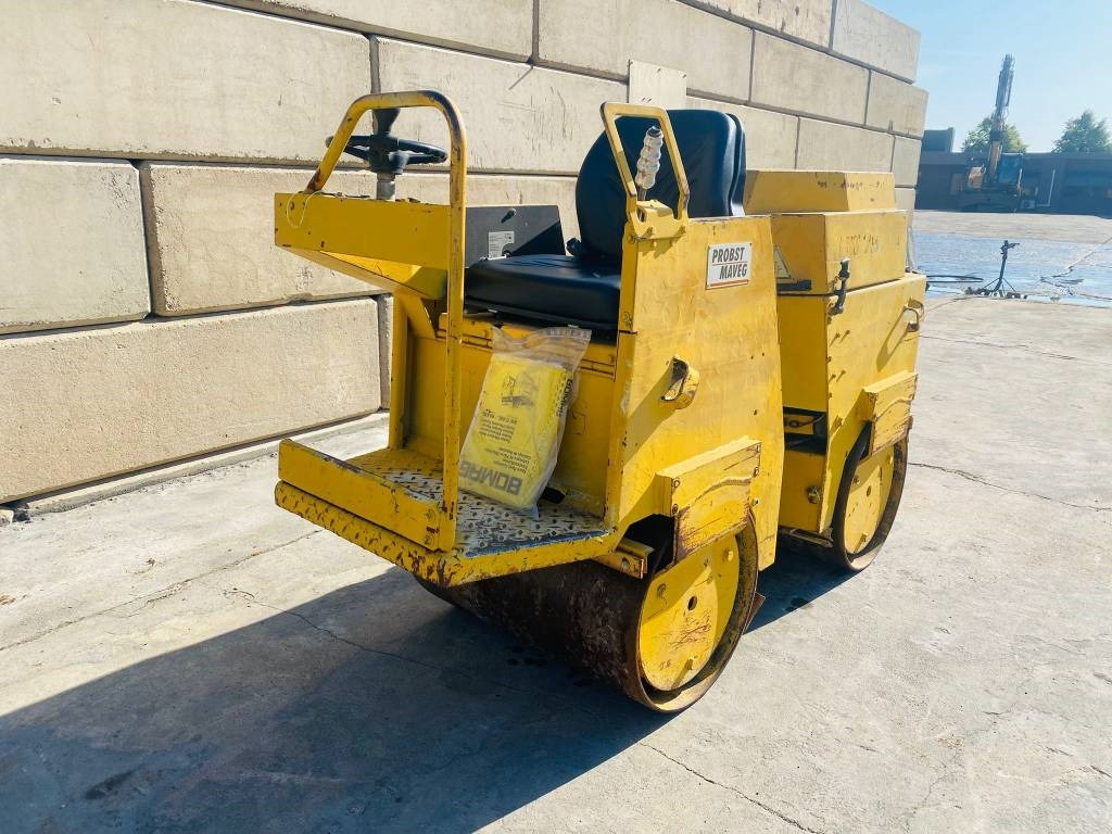 Bomag BW 75 AD  - Пътен валяк: снимка 5 Bomag BW 75 AD  - Пътен валяк: снимка 5