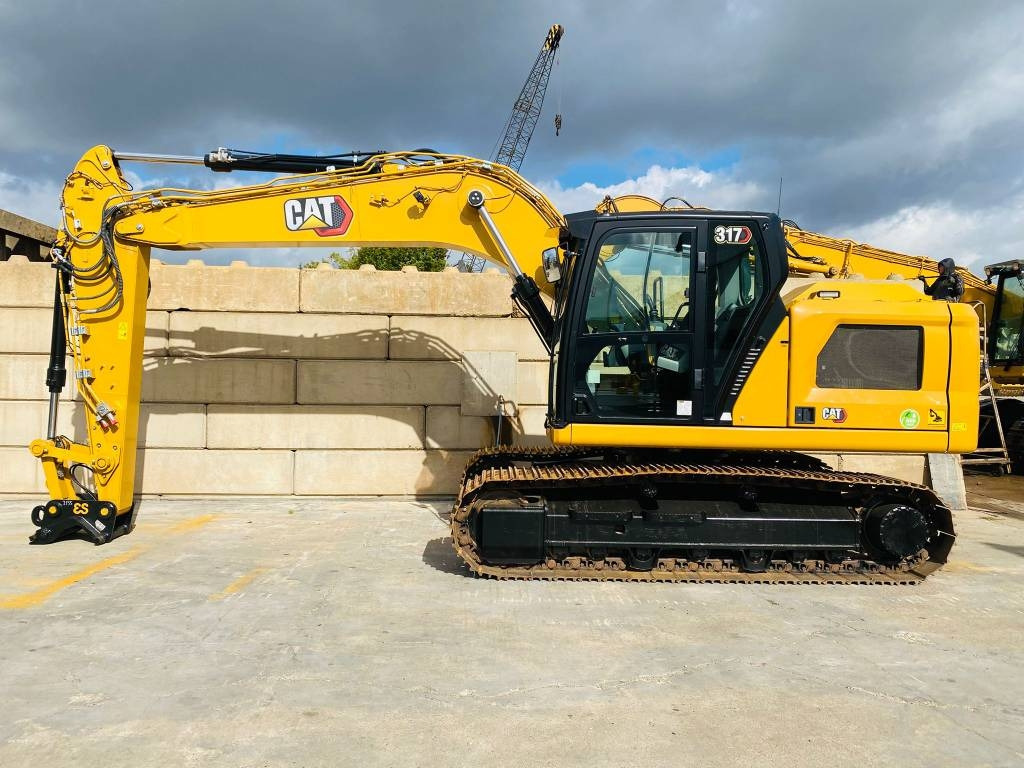 CAT 317  - Верижен багер: снимка 1 CAT 317  - Верижен багер: снимка 1