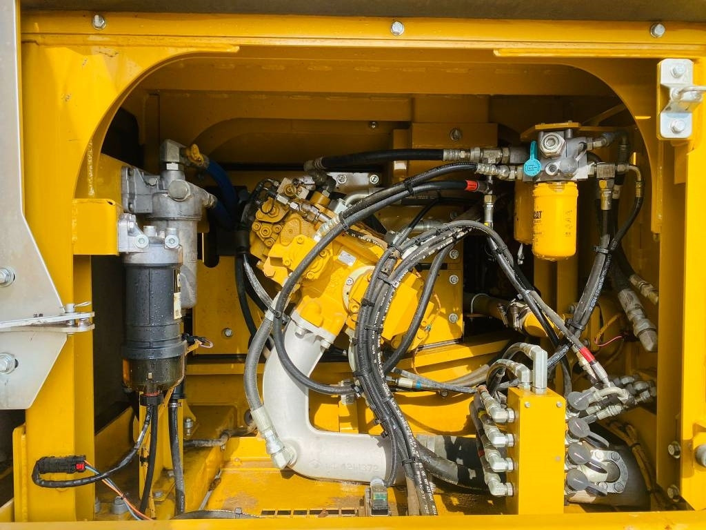 Верижен багер CAT 330 fln: снимка 12