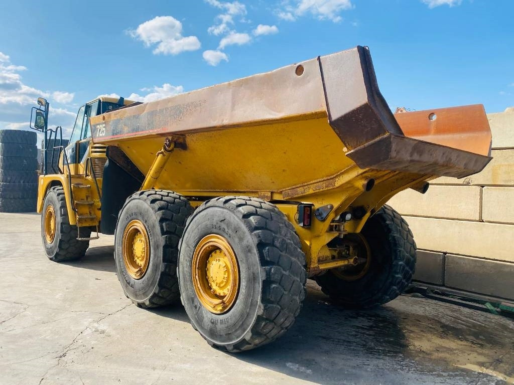 CAT 725 - Съчленен самосвал: снимка 5 CAT 725 - Съчленен самосвал: снимка 5