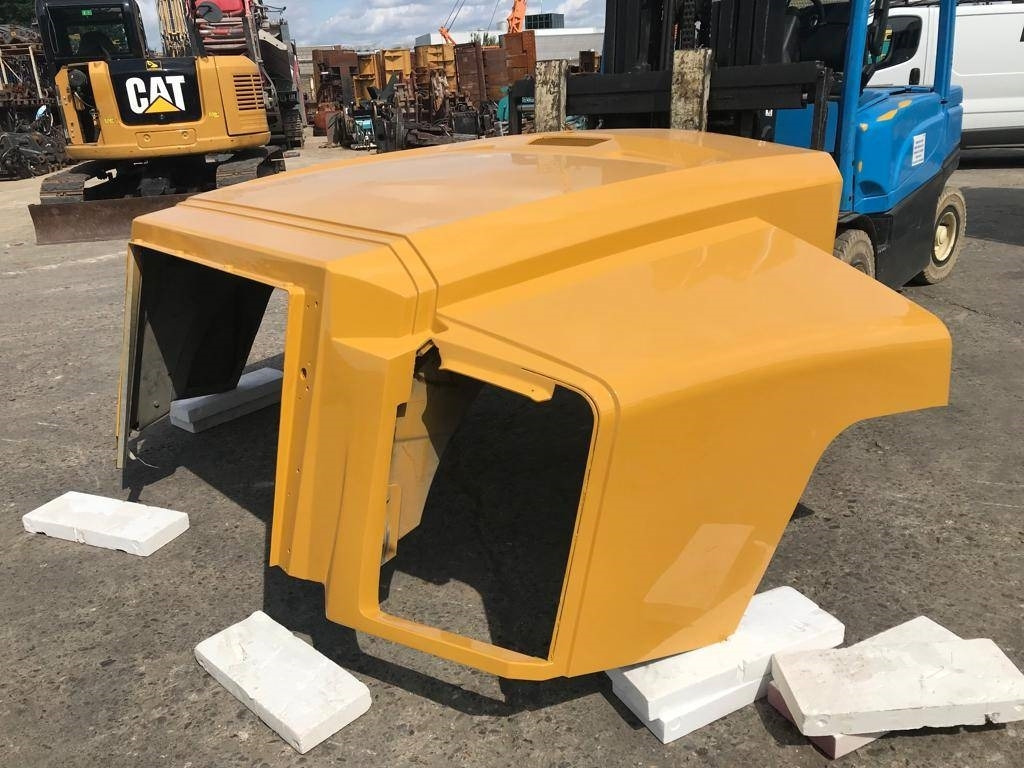 CAT 735 B Hood - Рама/ Шаси за Строителна техника: снимка 1 CAT 735 B Hood - Рама/ Шаси за Строителна техника: снимка 1