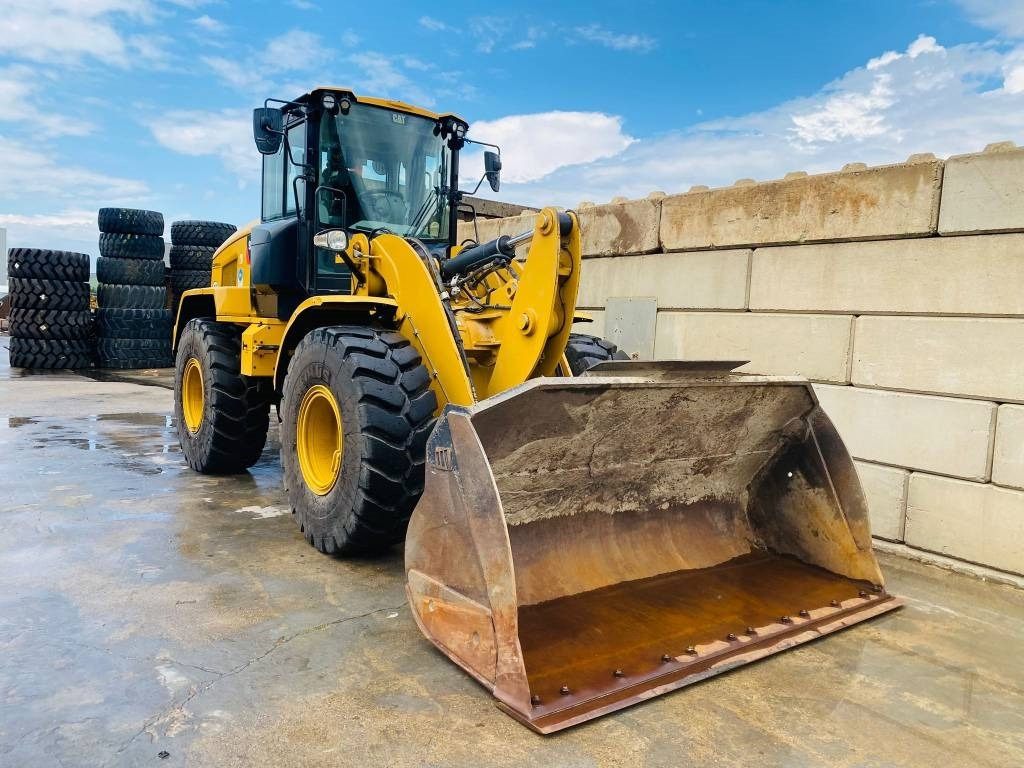 CAT 926m - Колесен товарач: снимка 3 CAT 926m - Колесен товарач: снимка 3