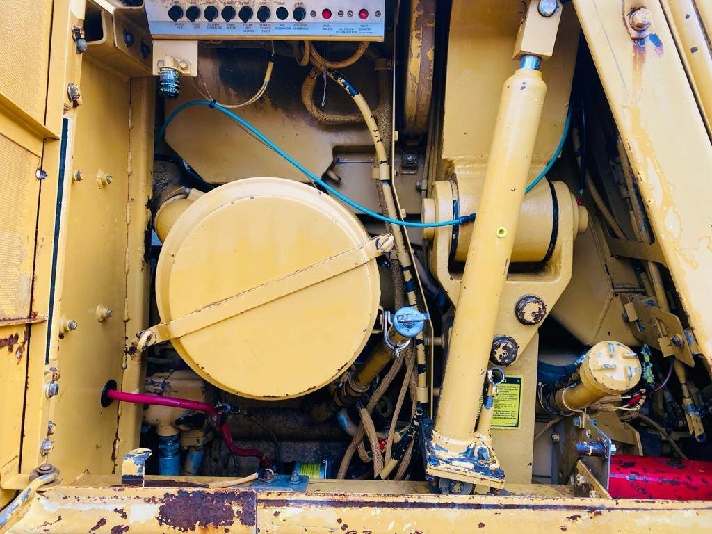 Верижен товарач CAT 953: снимка 10