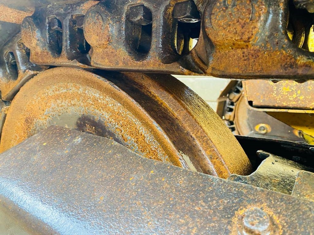 Верижен товарач CAT 953: снимка 14