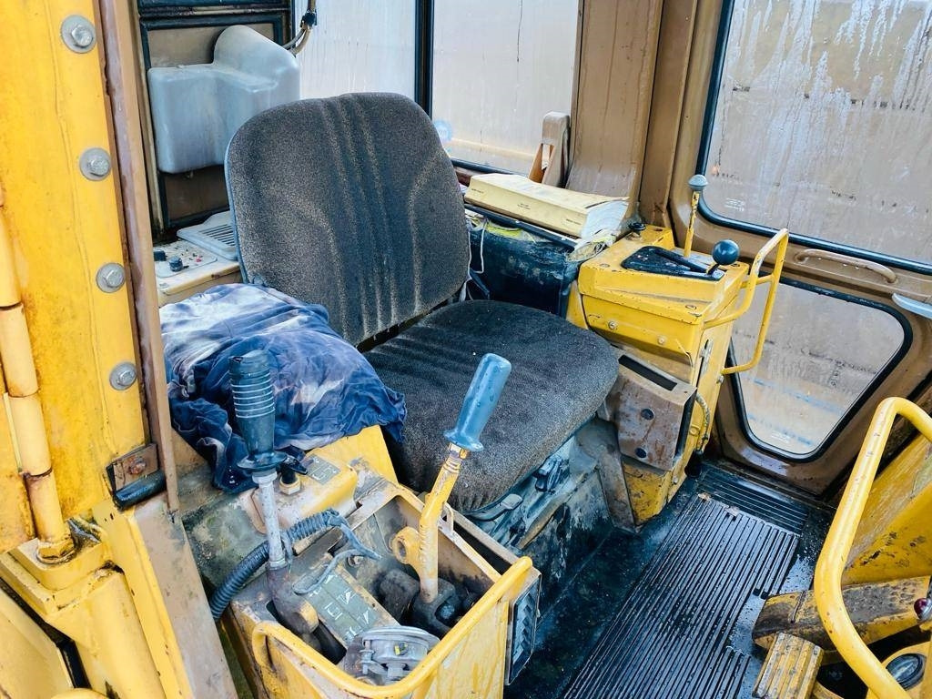 Верижен товарач CAT 953: снимка 7