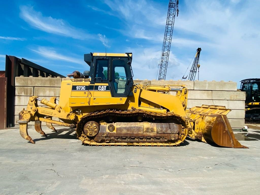 CAT 973 C  - Верижен товарач: снимка 2 CAT 973 C  - Верижен товарач: снимка 2