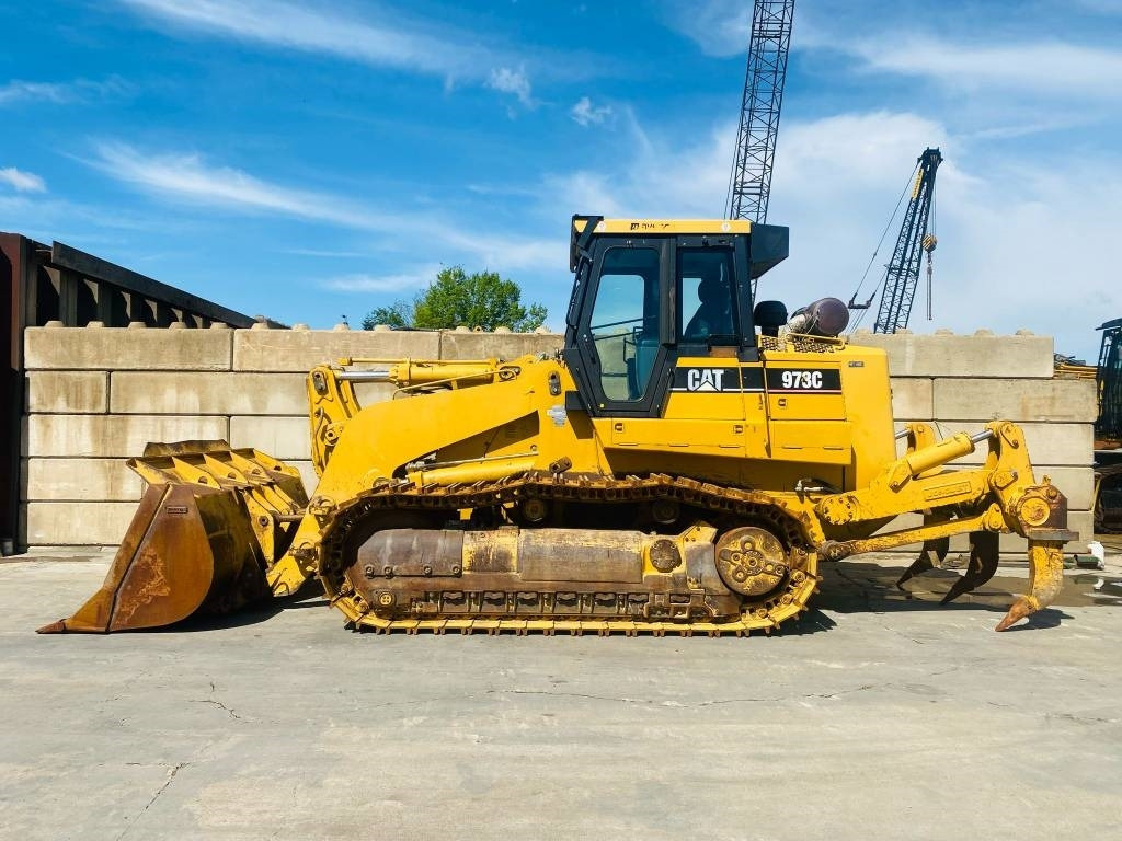 CAT 973 C  - Верижен товарач: снимка 1 CAT 973 C  - Верижен товарач: снимка 1