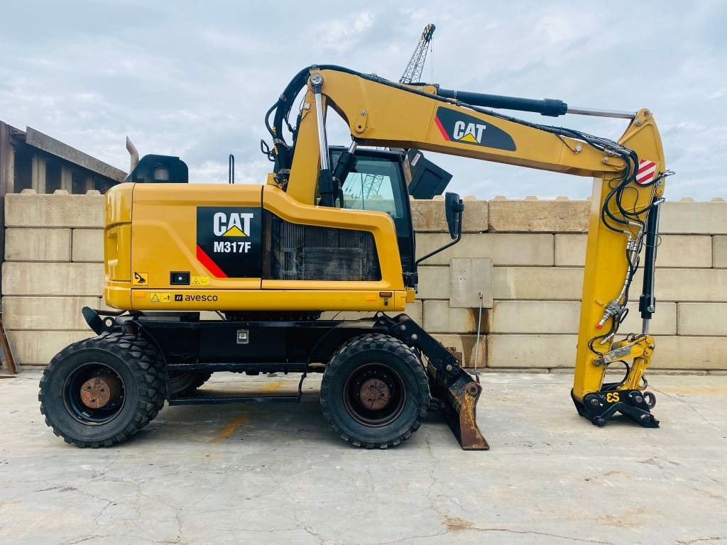 CAT m317f  - Колесен багер: снимка 2 CAT m317f  - Колесен багер: снимка 2