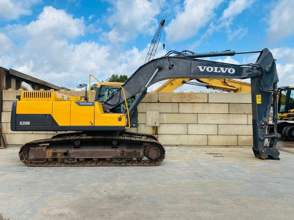 Volvo EC 250 D N L  - Верижен багер: снимка 2 Volvo EC 250 D N L  - Верижен багер: снимка 2