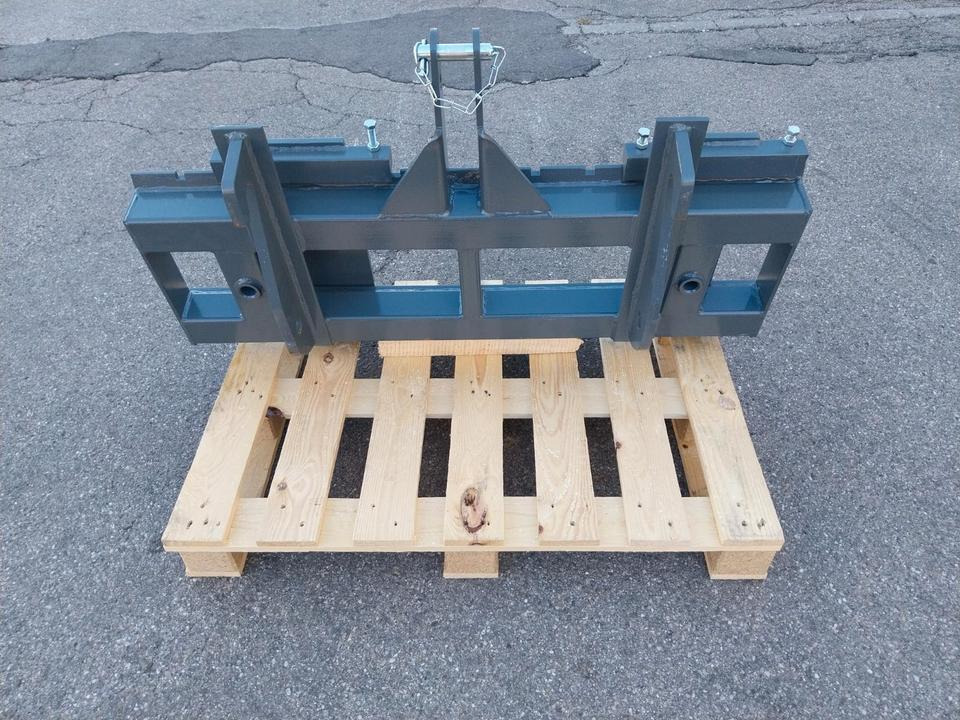 Adapter Weidemann Hoflader auf 3 Punkt Kat II Palettengabel Euro - Вилици: снимка 3 Adapter Weidemann Hoflader auf 3 Punkt Kat II Palettengabel Euro - Вилици: снимка 3
