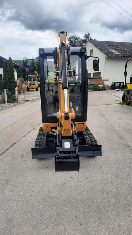 CAT 301.4 - Мини багер: снимка 2 CAT 301.4 - Мини багер: снимка 2