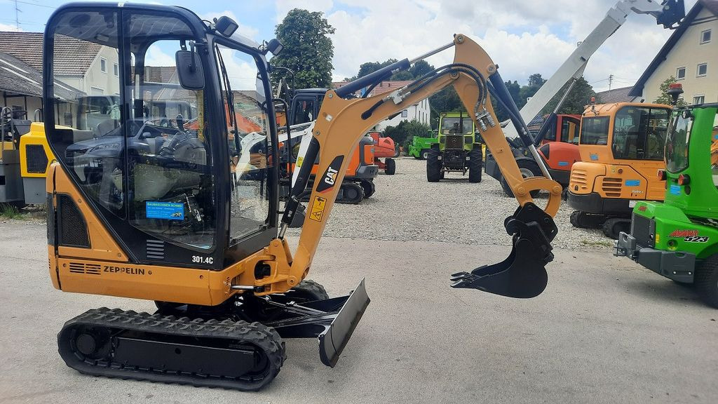 CAT 301.4 - Мини багер: снимка 3 CAT 301.4 - Мини багер: снимка 3