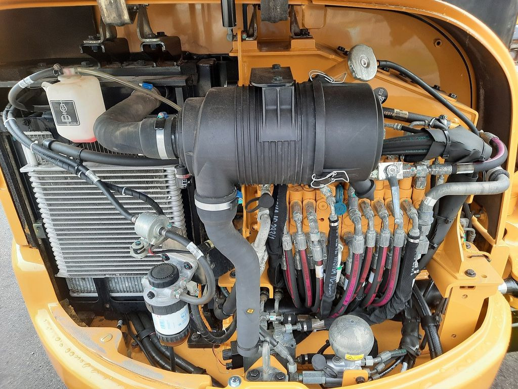 CAT 303.5 - Мини багер: снимка 5 CAT 303.5 - Мини багер: снимка 5