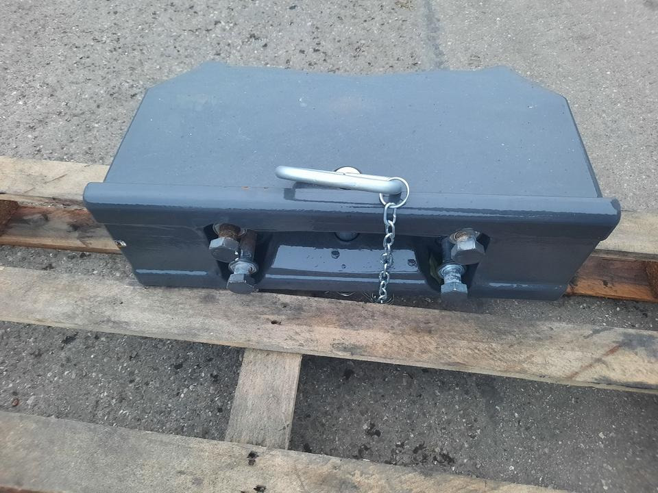 Front Gewicht Claas Schlepper Schleppergewicht Fendt - Противовес: снимка 1 Front Gewicht Claas Schlepper Schleppergewicht Fendt - Противовес: снимка 1