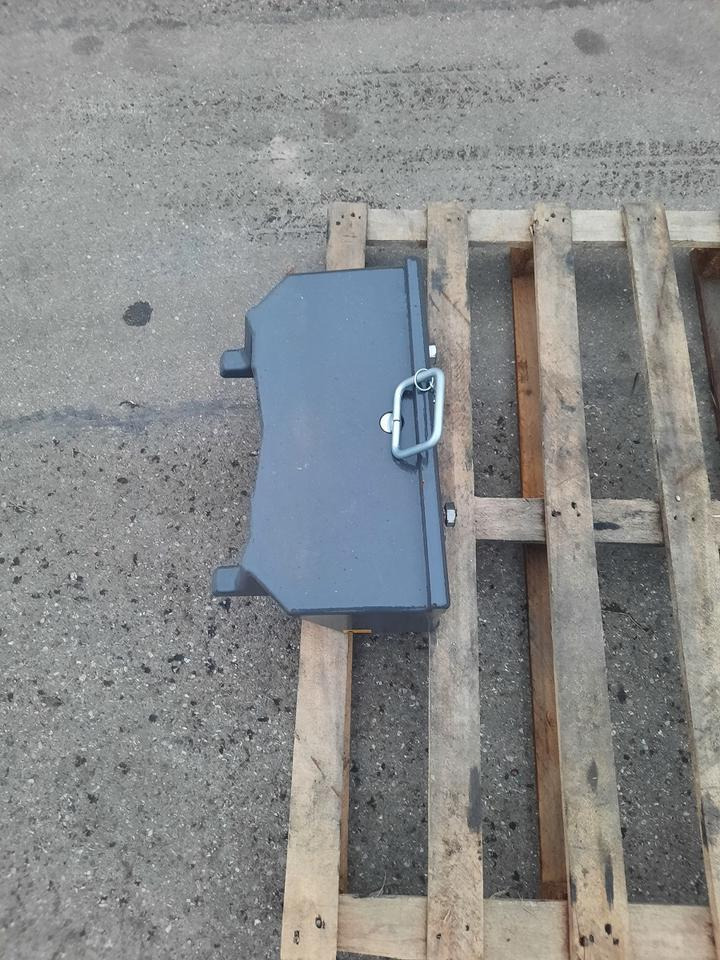 Front Gewicht Claas Schlepper Schleppergewicht Fendt - Противовес: снимка 3 Front Gewicht Claas Schlepper Schleppergewicht Fendt - Противовес: снимка 3