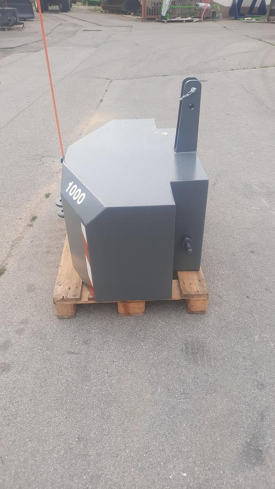 Frontgewicht Ballast Heckgewicht 1000kg Traktor Gewicht Fendt - Противовес: снимка 2 Frontgewicht Ballast Heckgewicht 1000kg Traktor Gewicht Fendt - Противовес: снимка 2