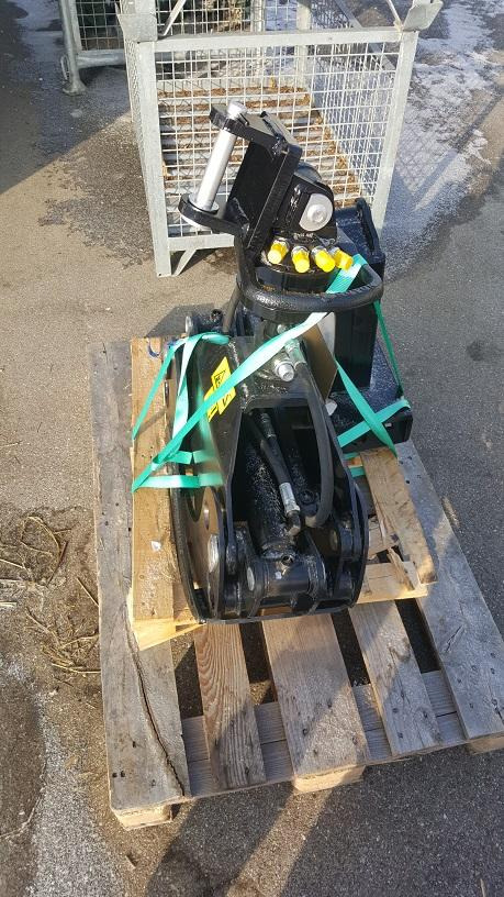 Holzgreifer Holzzangen Forstgreifer Rückezange Minibagger Kubota - Грайфер: снимка 2 Holzgreifer Holzzangen Forstgreifer Rückezange Minibagger Kubota - Грайфер: снимка 2