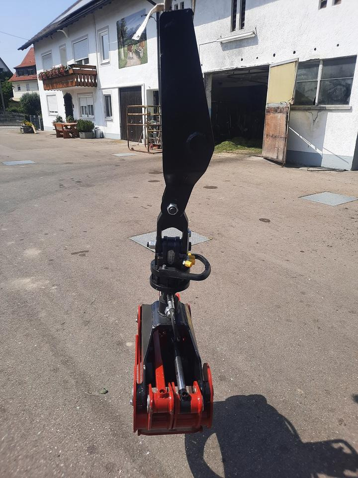 Holzgreifer Holzzangen Forstgreifer Rückezange Minibagger Yanmar - Грайфер: снимка 4 Holzgreifer Holzzangen Forstgreifer Rückezange Minibagger Yanmar - Грайфер: снимка 4
