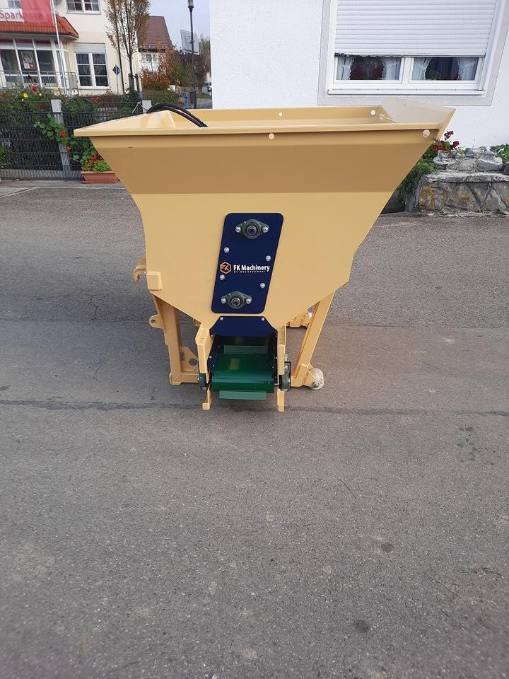 Liegeboxen Einstreugerät Futterverteilgerät Hoflader Radlader Cat - Техника за животновъдство: снимка 3 Liegeboxen Einstreugerät Futterverteilgerät Hoflader Radlader Cat - Техника за животновъдство: снимка 3