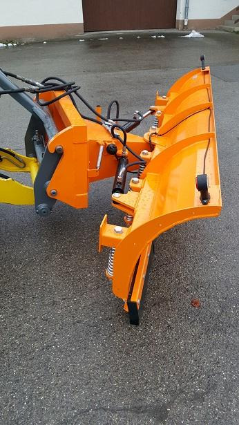 Schneeschild 2,6m Kramer Schlepper Radlader Hoflader Frontlader - Гребло за сняг: снимка 3 Schneeschild 2,6m Kramer Schlepper Radlader Hoflader Frontlader - Гребло за сняг: снимка 3