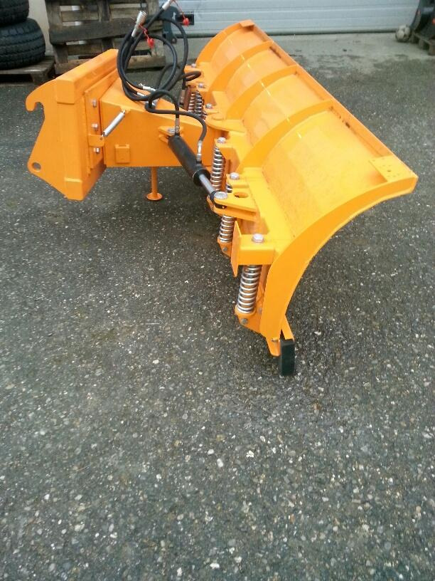 Schneeschild 2,6m Kramer Schlepper Radlader Hoflader Frontlader - Гребло за сняг: снимка 4 Schneeschild 2,6m Kramer Schlepper Radlader Hoflader Frontlader - Гребло за сняг: снимка 4