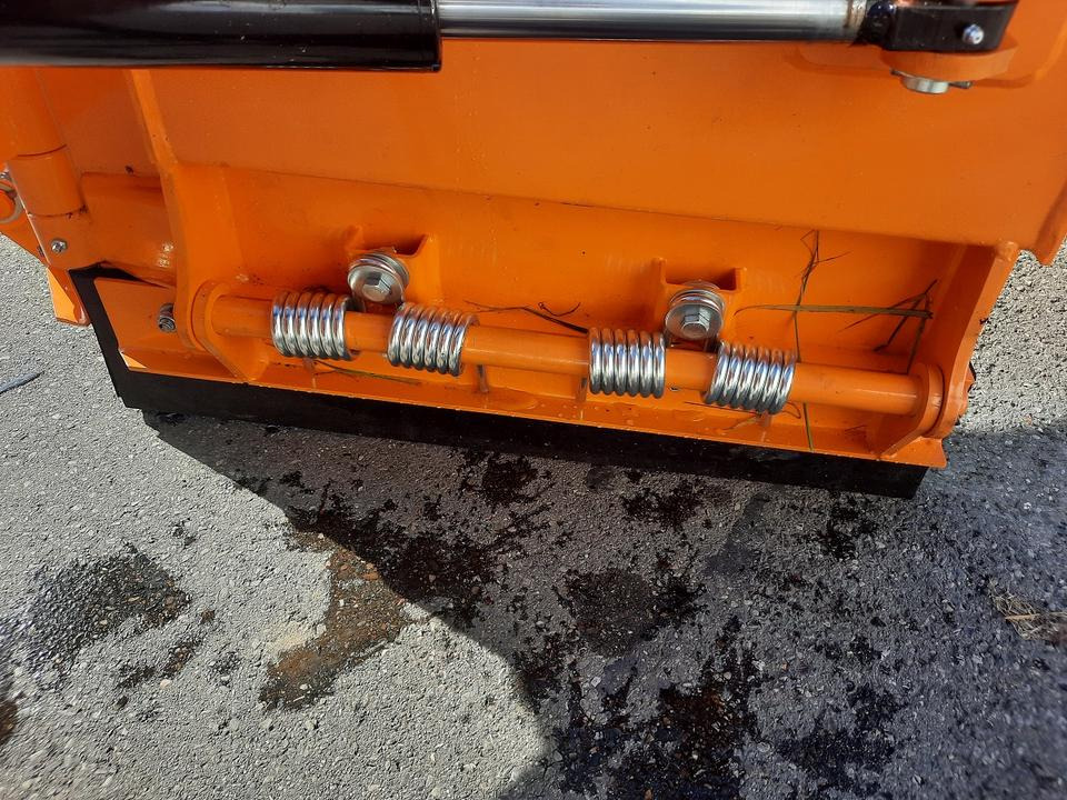 Schneeschild Vario 1,5m Schlepper Radlader Hoftrac Kramer Cat - Гребло за сняг: снимка 5 Schneeschild Vario 1,5m Schlepper Radlader Hoftrac Kramer Cat - Гребло за сняг: снимка 5