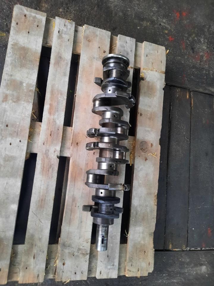 Unimog MB trac Kurbelwelle OM 352 Mercedes Benz - Колянов вал за Селскостопанска техника: снимка 2 Unimog MB trac Kurbelwelle OM 352 Mercedes Benz - Колянов вал за Селскостопанска техника: снимка 2