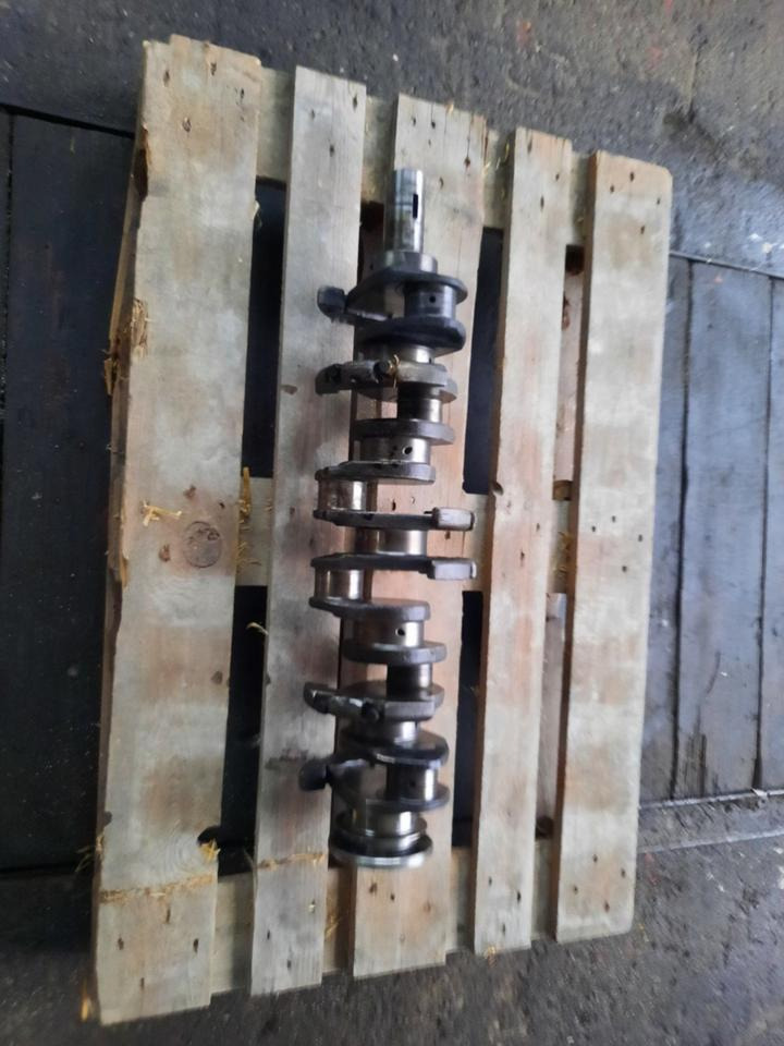 Unimog MB trac Kurbelwelle OM 352 Mercedes Benz - Колянов вал за Селскостопанска техника: снимка 4 Unimog MB trac Kurbelwelle OM 352 Mercedes Benz - Колянов вал за Селскостопанска техника: снимка 4