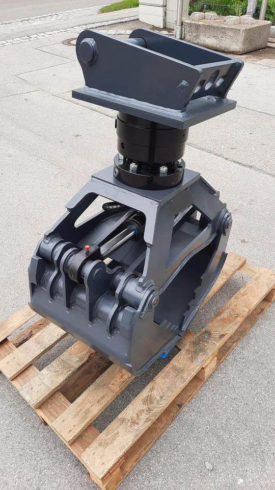 Universalgreifer UG05 4-7to Sortiergreifer Steingreifer Greifer - Грайфер: снимка 4 Universalgreifer UG05 4-7to Sortiergreifer Steingreifer Greifer - Грайфер: снимка 4