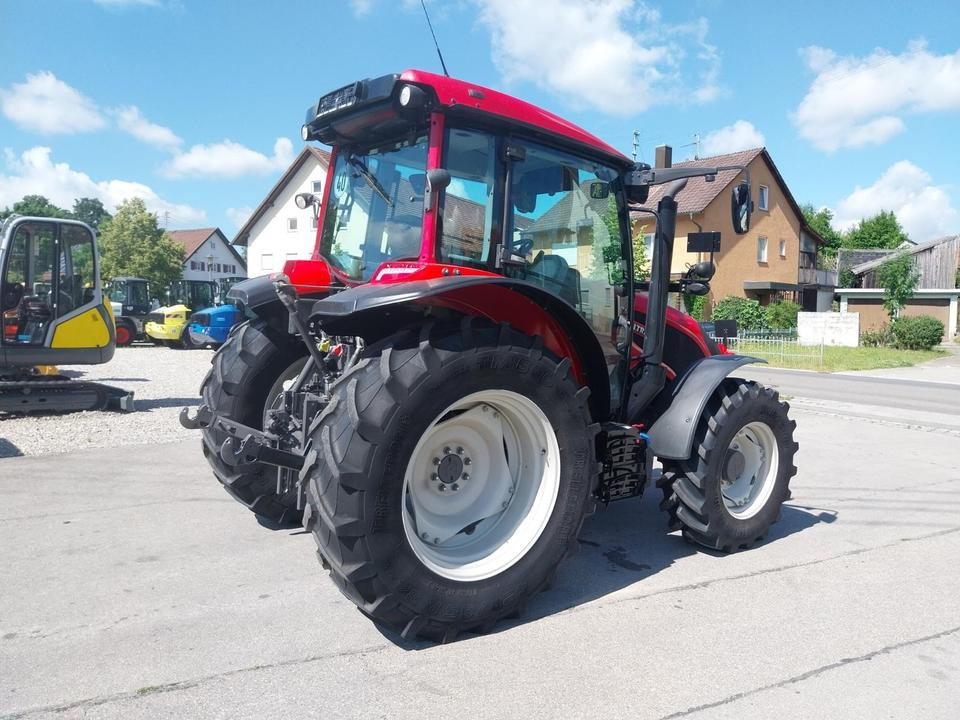 Valtra A85 Schlepper Traktor Bulldog - Трактор: снимка 5 Valtra A85 Schlepper Traktor Bulldog - Трактор: снимка 5