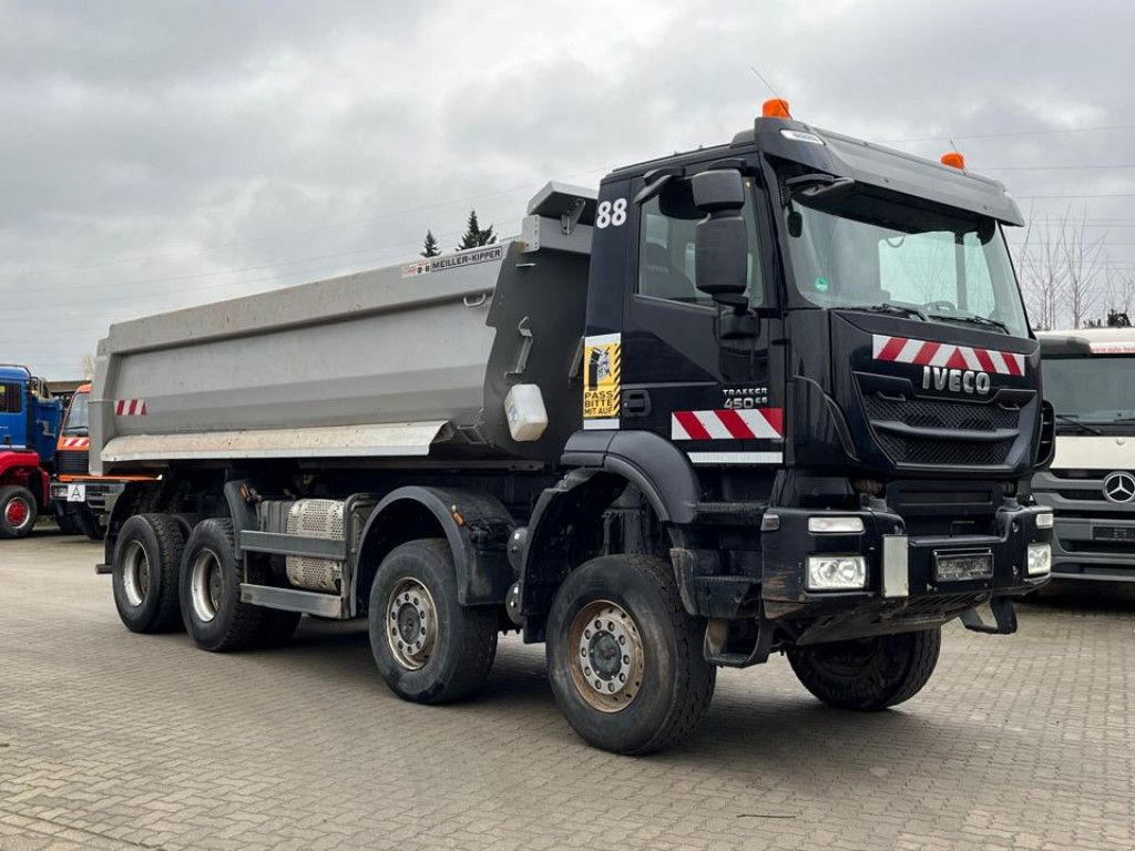 Iveco TRACKER AD450TW 4 Achs Muldenkipper Meiller - Самосвал камион: снимка 2 Iveco TRACKER AD450TW 4 Achs Muldenkipper Meiller - Самосвал камион: снимка 2