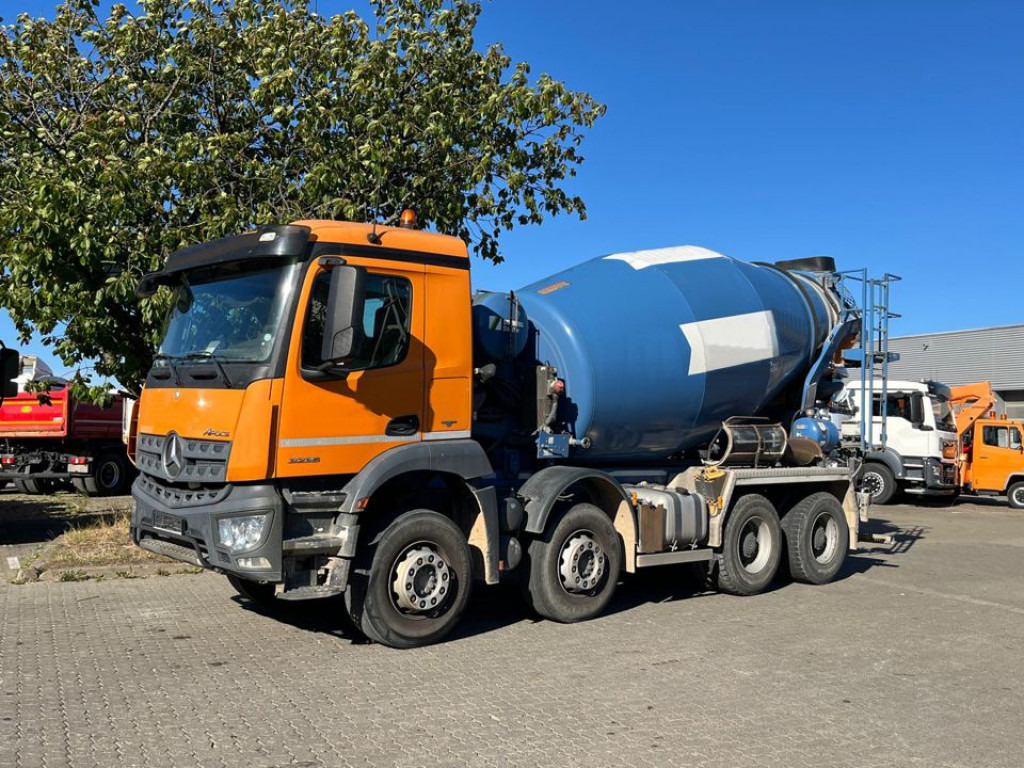MERCEDES-BENZ Arocs 3236 8x4 Betonmischer Deutsch Top AP Achsen - Камион: снимка 1 MERCEDES-BENZ Arocs 3236 8x4 Betonmischer Deutsch Top AP Achsen - Камион: снимка 1