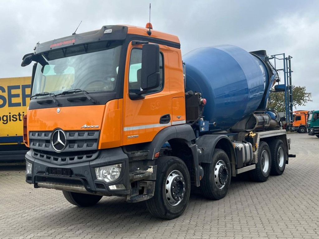 MERCEDES-BENZ Arocs 3236 8x4 Betonmischer Deutsch Top AP Achsen - Камион: снимка 1 MERCEDES-BENZ Arocs 3236 8x4 Betonmischer Deutsch Top AP Achsen - Камион: снимка 1