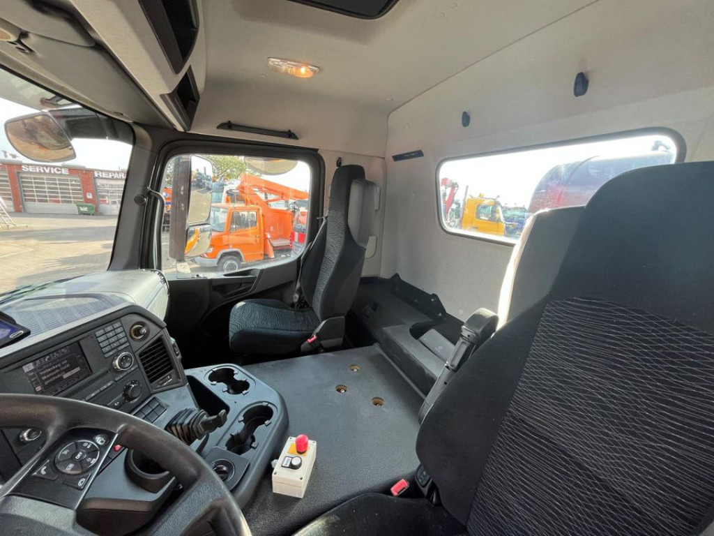 Камион MERCEDES-BENZ Arocs 3236 8x4 Betonmischer Deutsch Top AP Achsen: снимка 11 Камион MERCEDES-BENZ Arocs 3236 8x4 Betonmischer Deutsch Top AP Achsen: снимка 11