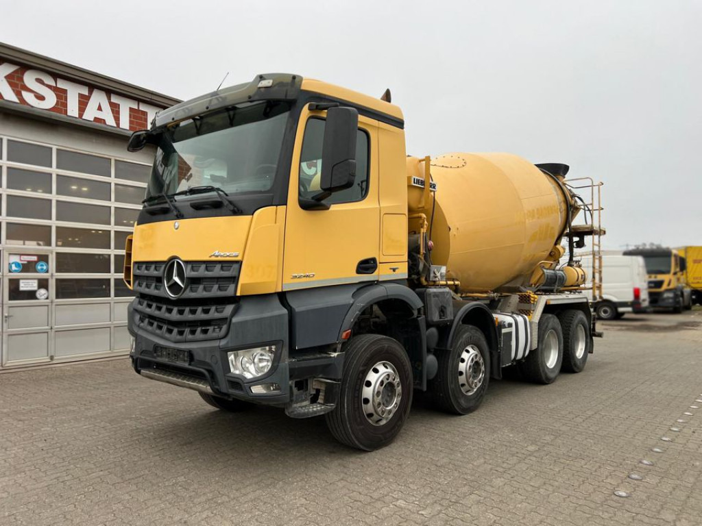 MERCEDES-BENZ Arocs 3240 B 8x4 Betonmischer Deutsch Top Liebherr - Камион: снимка 1 MERCEDES-BENZ Arocs 3240 B 8x4 Betonmischer Deutsch Top Liebherr - Камион: снимка 1