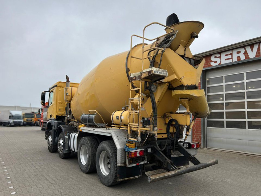 MERCEDES-BENZ Arocs 3240 B 8x4 Betonmischer Deutsch Top Liebherr - Камион: снимка 3 MERCEDES-BENZ Arocs 3240 B 8x4 Betonmischer Deutsch Top Liebherr - Камион: снимка 3